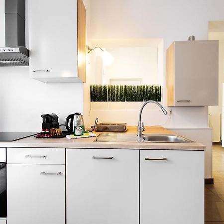 Apartments 4 You Red Star 8 Виена Екстериор снимка