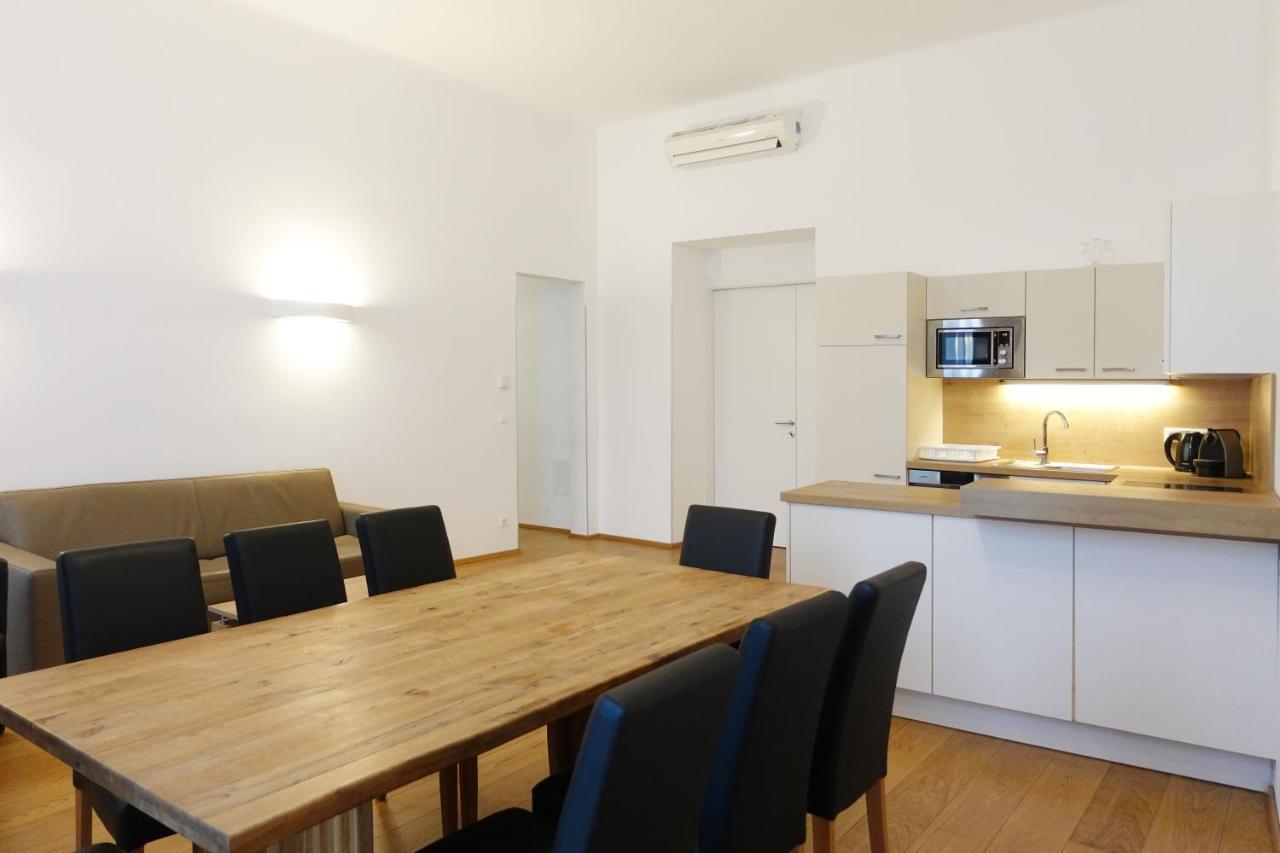 Apartments 4 You Red Star 8 Виена Екстериор снимка