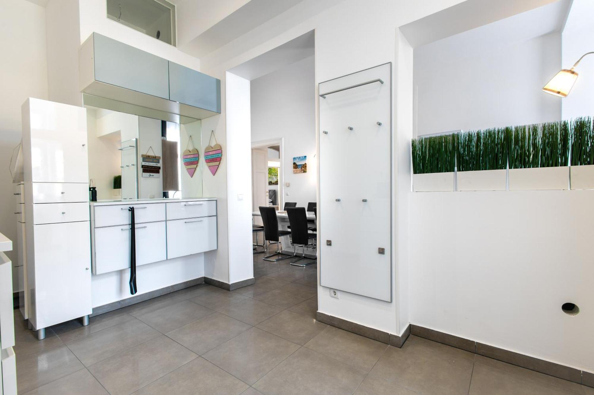 Apartments 4 You Red Star 8 Виена Екстериор снимка