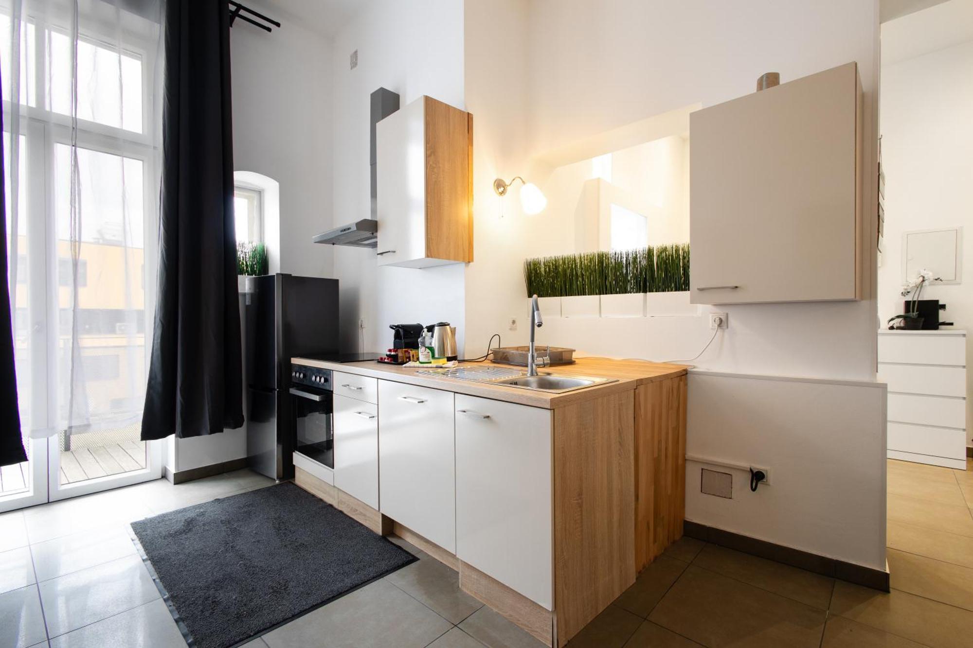 Apartments 4 You Red Star 8 Виена Екстериор снимка